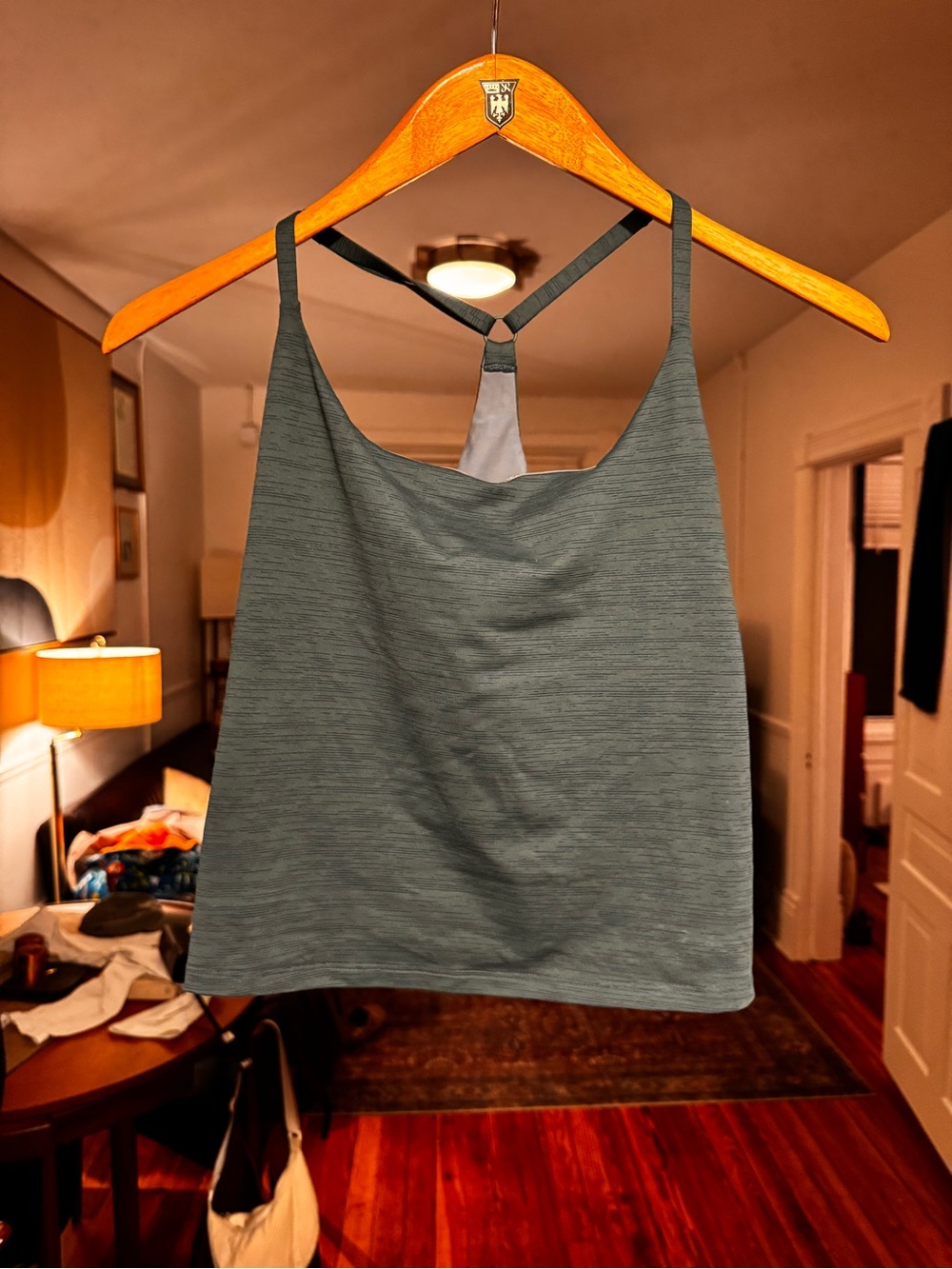 Outdoor voices women’s TechSweat Move Free Tank large